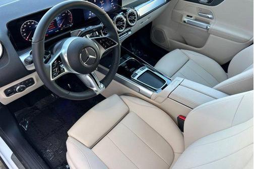 2025 Mercedes-Benz GLB 250 4MATIC