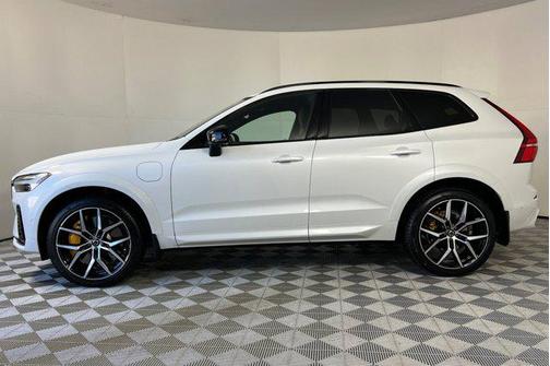 2025 Volvo XC60 Plug-In Hybrid T8 Polestar