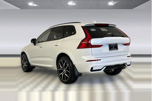 2025 Volvo XC60 Plug-In Hybrid T8 Polestar