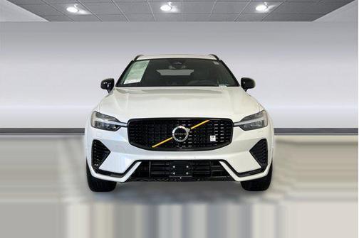 2025 Volvo XC60 Plug-In Hybrid T8 Polestar