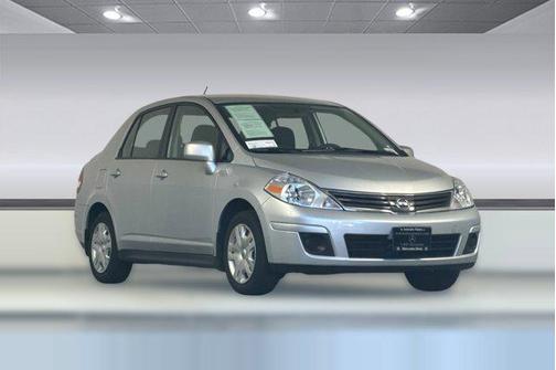 2010 Nissan Versa 1.8 S