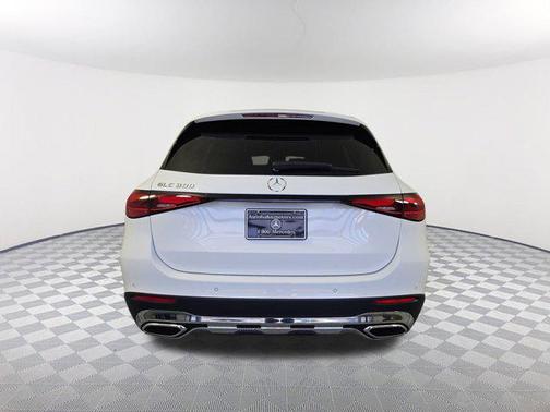 2025 Mercedes-Benz GLC 300 Base