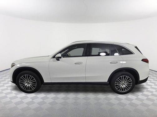 2025 Mercedes-Benz GLC 300 Base