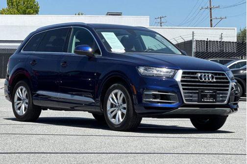 Blue 2019 Audi Q7 55 Premium Plus