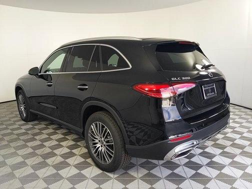 2025 Mercedes-Benz GLC 300 4MATIC