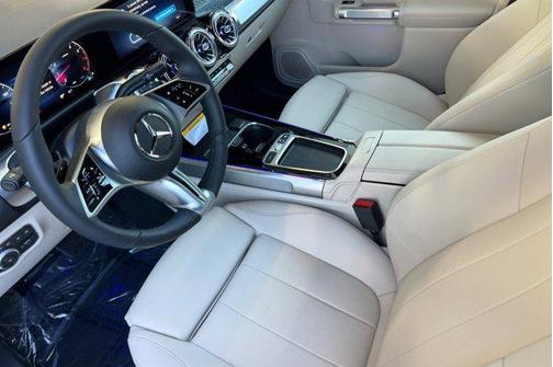 2025 Mercedes-Benz GLB 250 Base