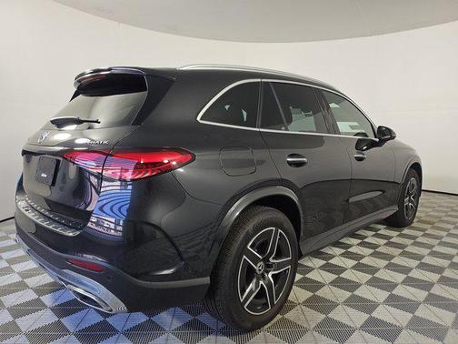 2025 Mercedes-Benz GLC 350e Base
