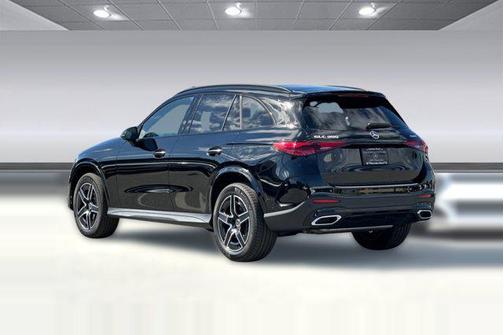 2026 Mercedes-Benz GLC 300 4MATIC
