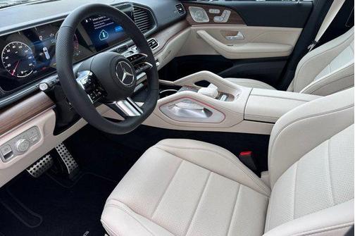 2026 Mercedes-Benz GLS 450 4MATIC