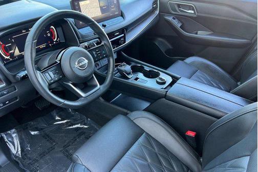 2024 Nissan Rogue Platinum