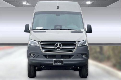 2025 Mercedes-Benz Sprinter 2500 Standard Roof