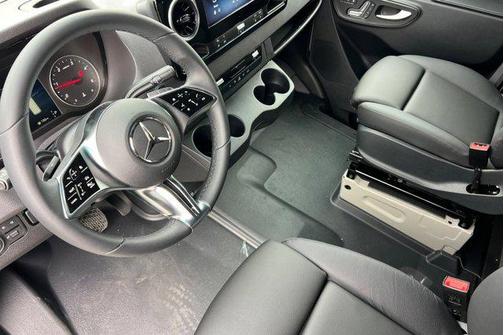 2025 Mercedes-Benz Sprinter 2500 Standard Roof
