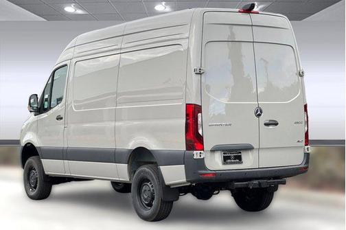2025 Mercedes-Benz Sprinter 2500 Standard Roof