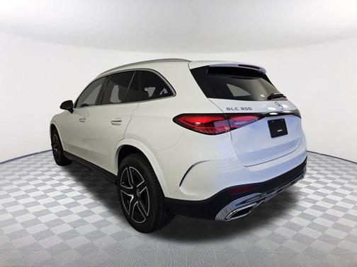 2025 Mercedes-Benz GLC 300 4MATIC