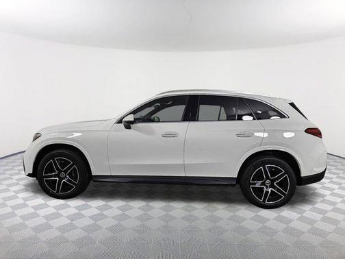 2025 Mercedes-Benz GLC 300 4MATIC