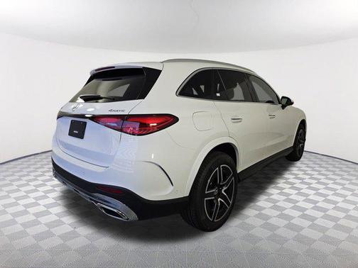 2025 Mercedes-Benz GLC 300 4MATIC