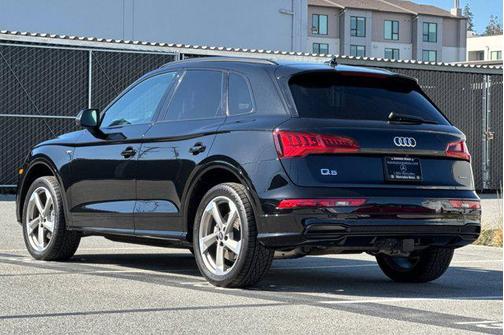 2020 Audi Q5 45 Titanium Premium
