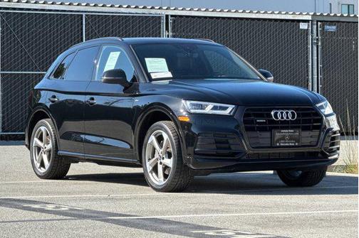 2020 Audi Q5 45 Titanium Premium