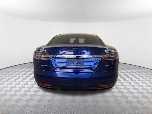 2016 Tesla Model S 90D