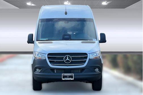 2025 Mercedes-Benz Sprinter 2500 High Roof