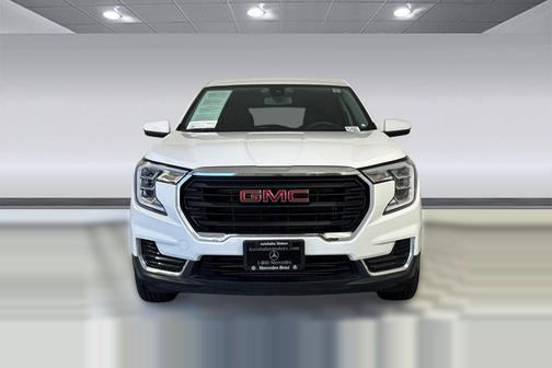 Summit White 2024 GMC Terrain SLE