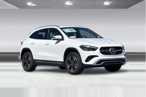 Polar White 2026 Mercedes-Benz GLA 250 4MATIC