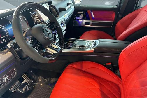 MANUFAKTUR Moonlight White Metallic 2026 Mercedes-Benz AMG G 63 AMG G 63