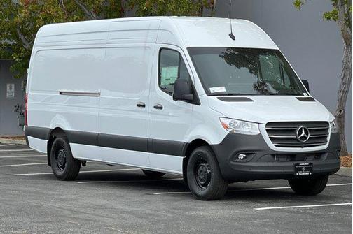 2025 Mercedes-Benz Sprinter 2500 High Roof