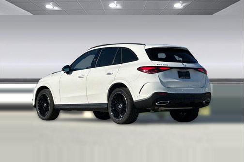 2026 Mercedes-Benz GLC 300 4MATIC