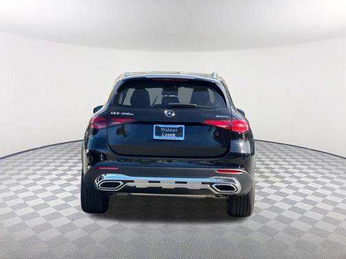 2025 Mercedes-Benz GLC 350e Base