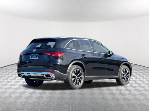 2025 Mercedes-Benz GLC 350e Base