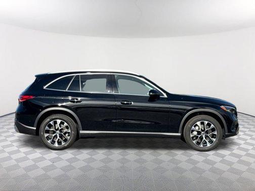 2025 Mercedes-Benz GLC 350e Base