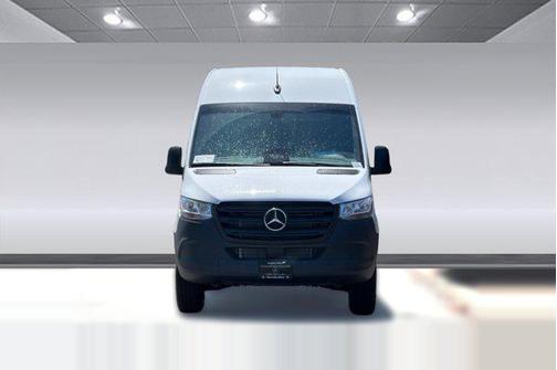 Arctic White 2026 Mercedes-Benz Sprinter 2500 Standard Roof