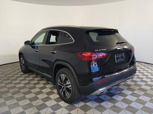 2025 Mercedes-Benz GLA 250 Base
