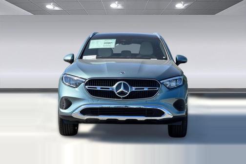 Verde Silver Metallic 2026 Mercedes-Benz GLC 300 Base