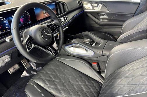 Cirrus Silver Metallic 2026 Mercedes-Benz Maybach GLS 600 4MATIC