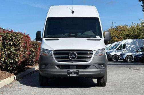 2026 Mercedes-Benz Sprinter 2500 High Roof