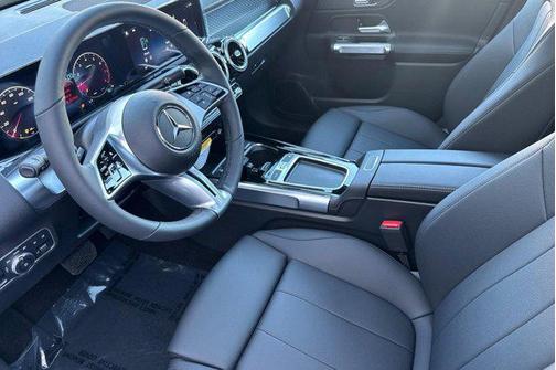 Night Black 2026 Mercedes-Benz GLB 250 Base