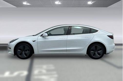 Pearl White Multi-Coat 2020 Tesla Model 3 Standard Range
