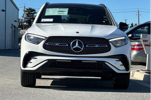2026 Mercedes-Benz GLC 300 4MATIC