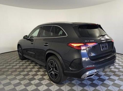 2025 Mercedes-Benz GLC 300 4MATIC