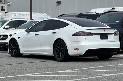 2022 Tesla Model S Plaid