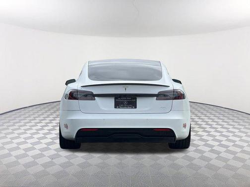 2022 Tesla Model S Plaid