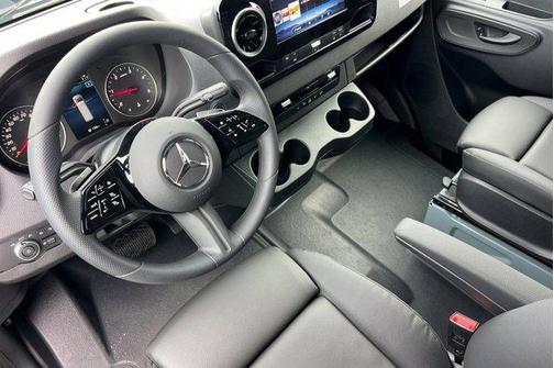 2026 Mercedes-Benz Sprinter 2500 Standard Roof