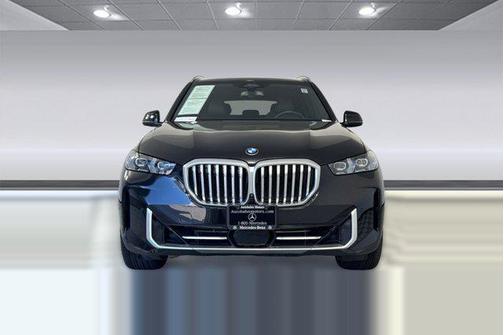 Black 2026 BMW X5 xDrive40i