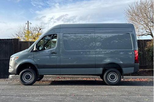 2026 Mercedes-Benz Sprinter 2500 Standard Roof