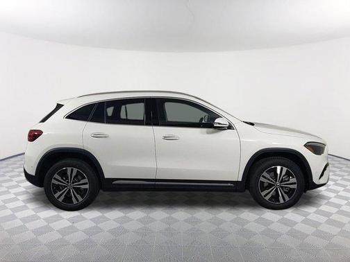 2025 Mercedes-Benz GLA 250 Base