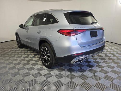 2025 Mercedes-Benz GLC 350e Base