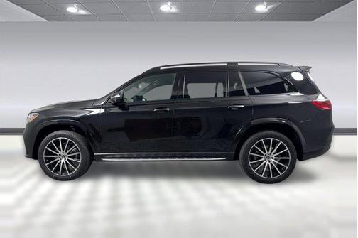 Obsidian Black Metallic 2026 Mercedes-Benz GLS 580 4MATIC