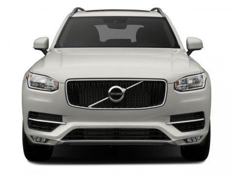 2017 Volvo XC90 T6 Momentum